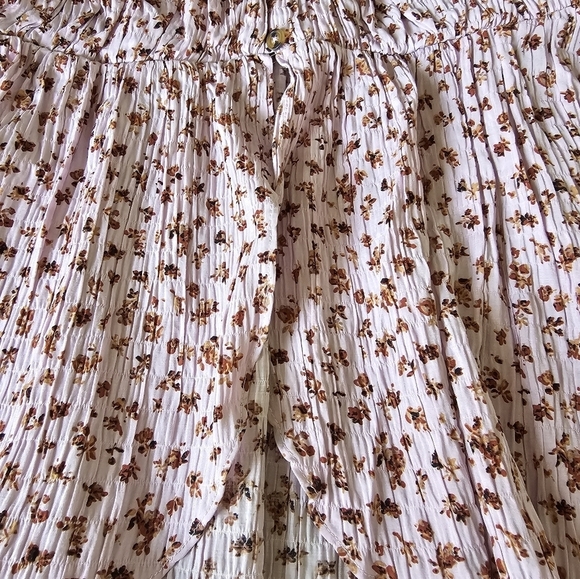 Urban Outfitters Bright Orange Floral Puff Sleeve Crop Top - Picture 9 of 10